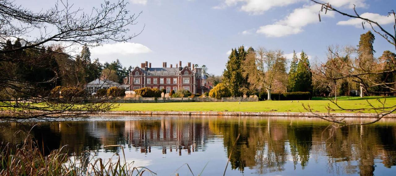 Lynford Hall Hotel Mundford Экстерьер фото
