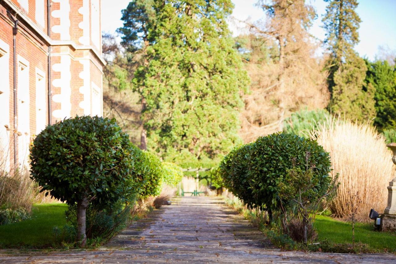 Lynford Hall Hotel Mundford Экстерьер фото