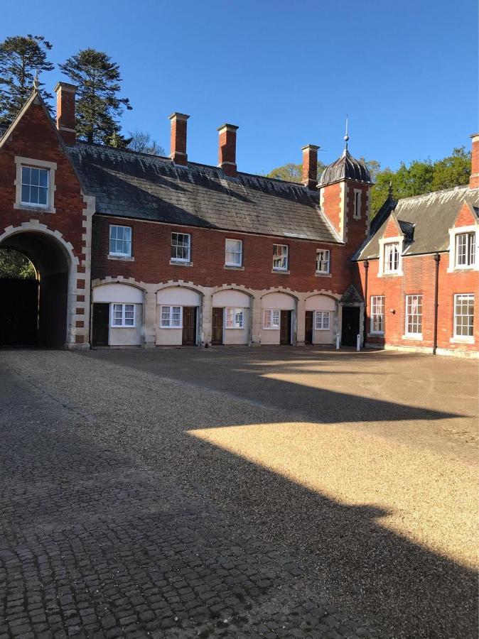 Lynford Hall Hotel Mundford Экстерьер фото